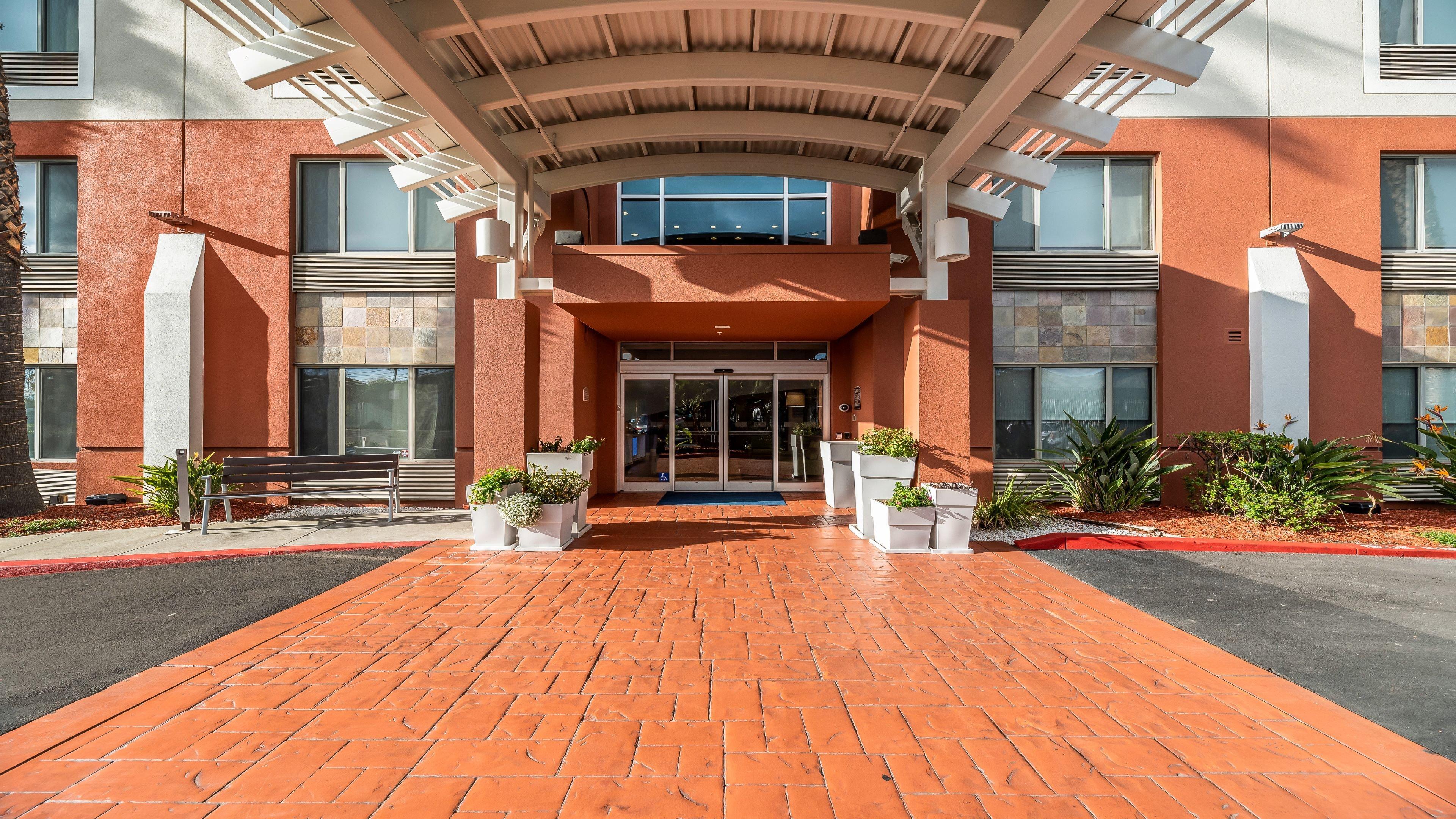 Holiday Inn Express Fremont - Milpitas Central By Ihg Exterior foto