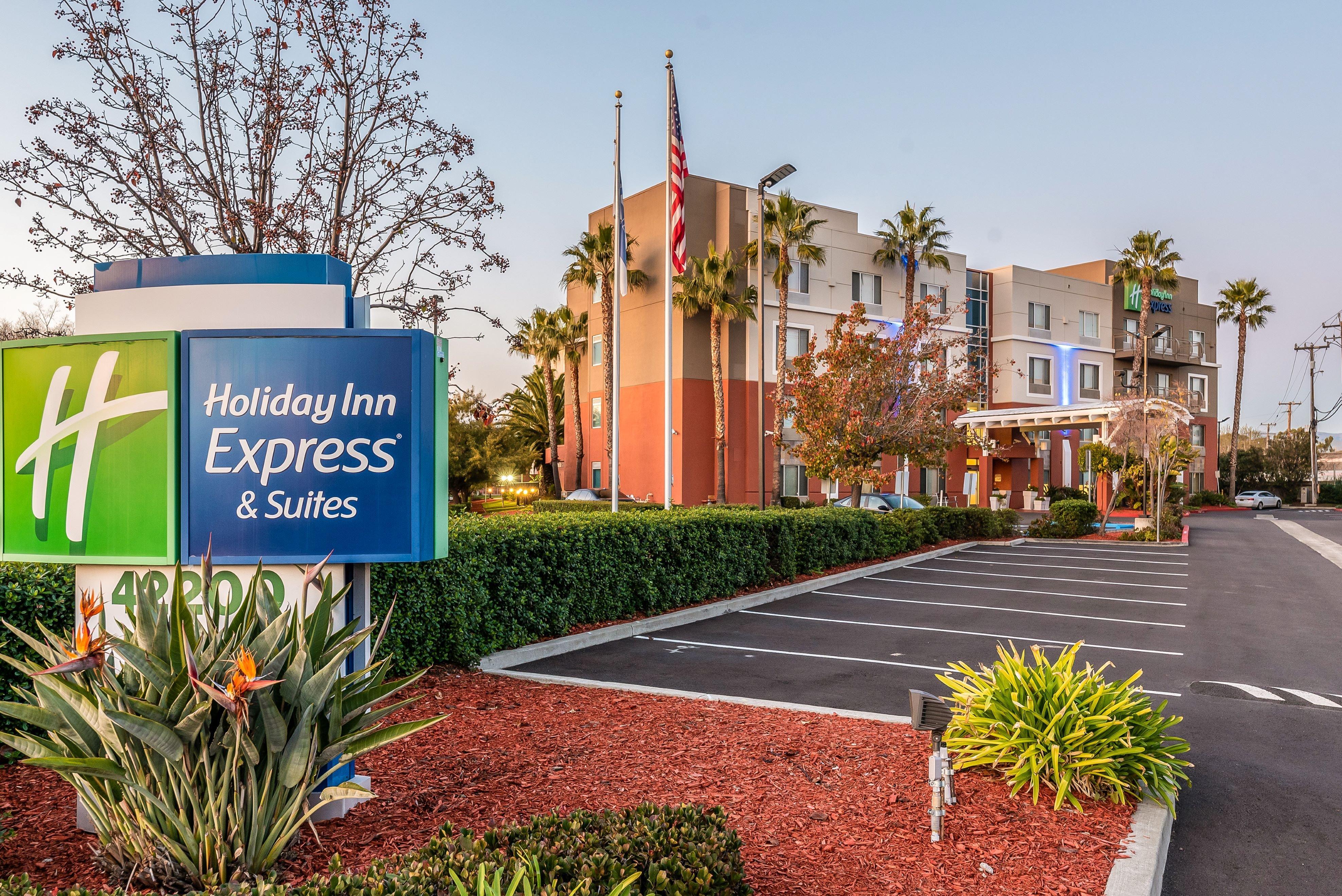 Holiday Inn Express Fremont - Milpitas Central By Ihg Exterior foto